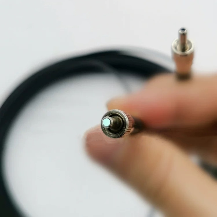 SMA905 zworka optyczna 2000um  – Laser Beam Expander recenzja i cena